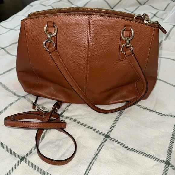 Coach Tan Leather Shoulder Bag - Picture 3 of 8